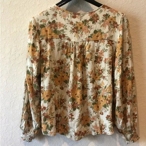 Cupcakes & Cashmere Floral Print Peasant Tie-Neck Blouse Top (NWT) - Picture 6 of 7